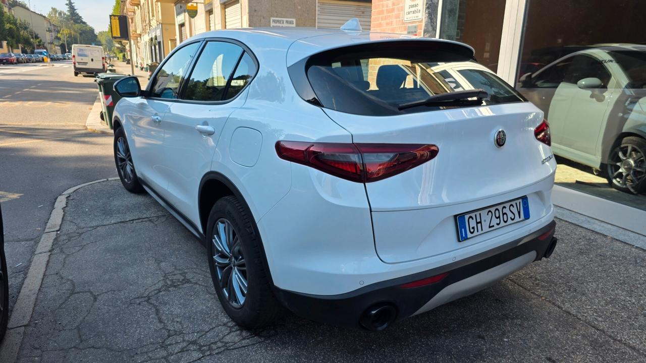 Alfa Romeo Stelvio 2.2 Turbodiesel 160 CV AT8 RWD Business