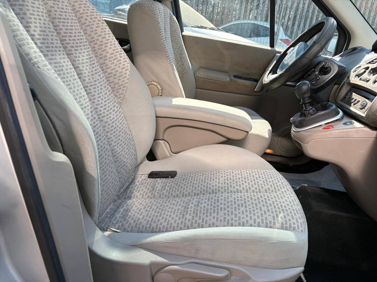 Renault Scenic Scénic 1.9 dCi/130CV Confort