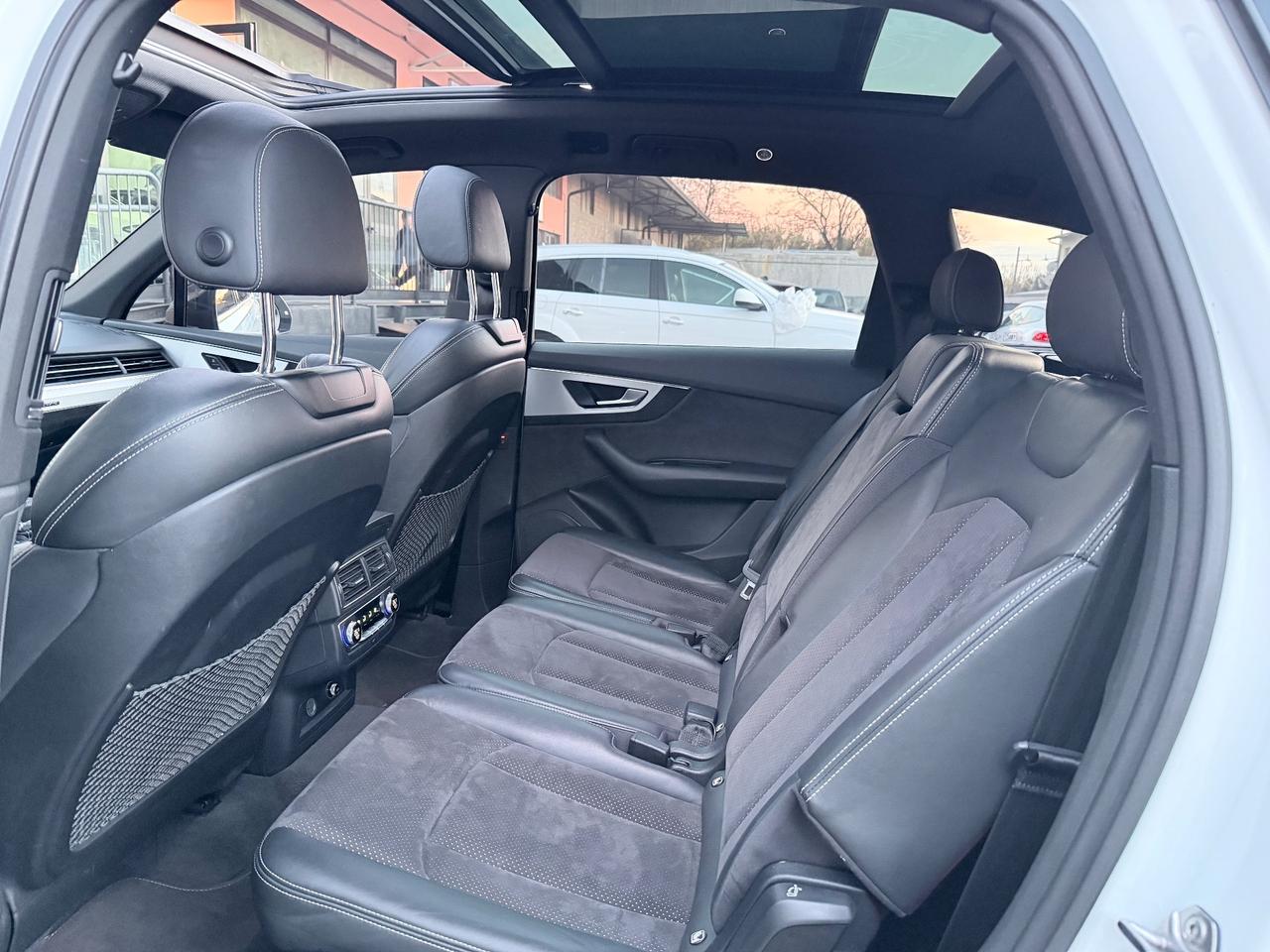 Audi Q7 50TDI quattro 286CV S-Line Pluș 7PST EU6