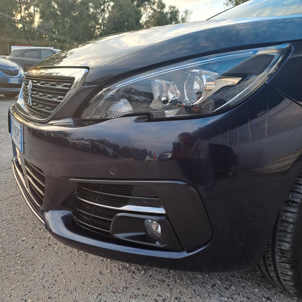 Peugeot 308 1.5 Bluehdi 130cv Allure