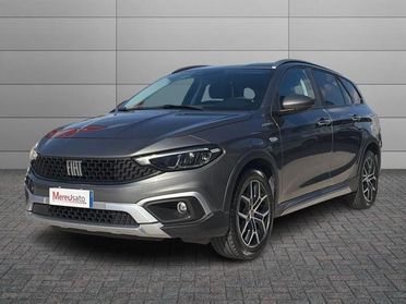 FIAT Tipo 1.5 Hybrid DCT SW Cross