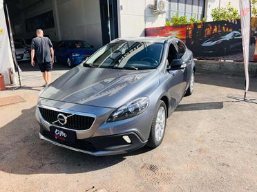 VOLVO V40 Cross Country D2 Business