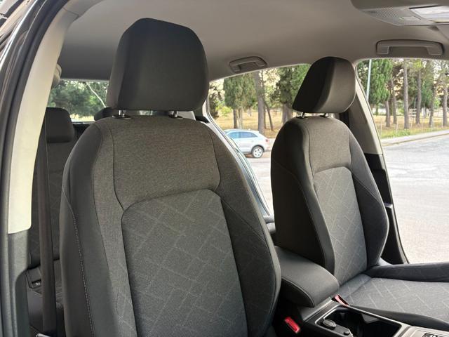 VOLKSWAGEN Golf 2.0 TDI 150 CV DSG SCR Life LUCI AMBIENTE