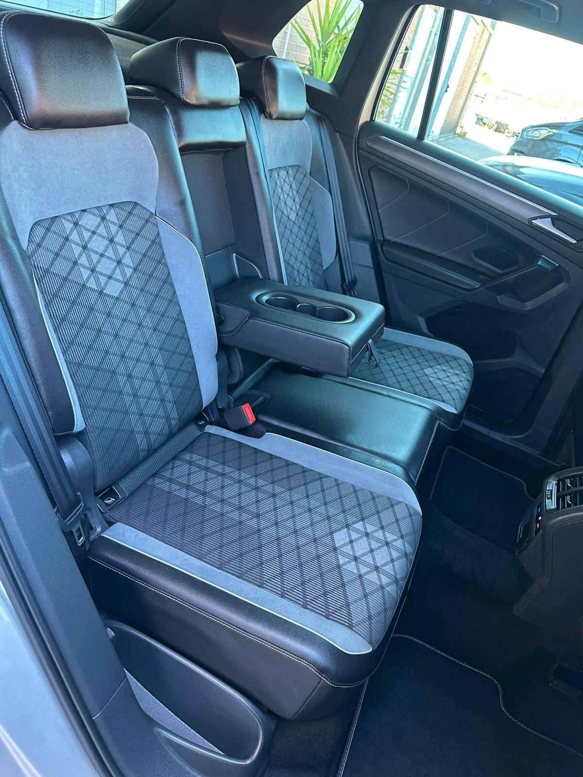Volkswagen Tiguan 2.0 TDI 150 CV SCR DSG R-Line