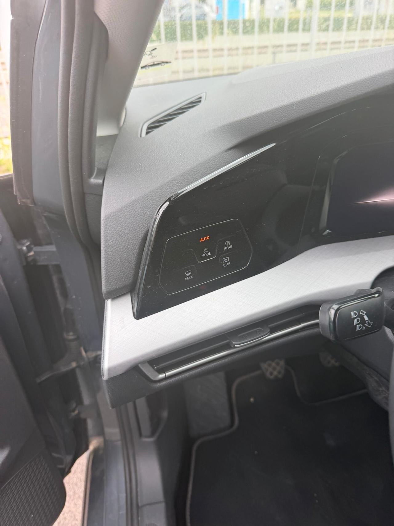 Volkswagen Golf 2.0 TDI 115 CV SCR Life