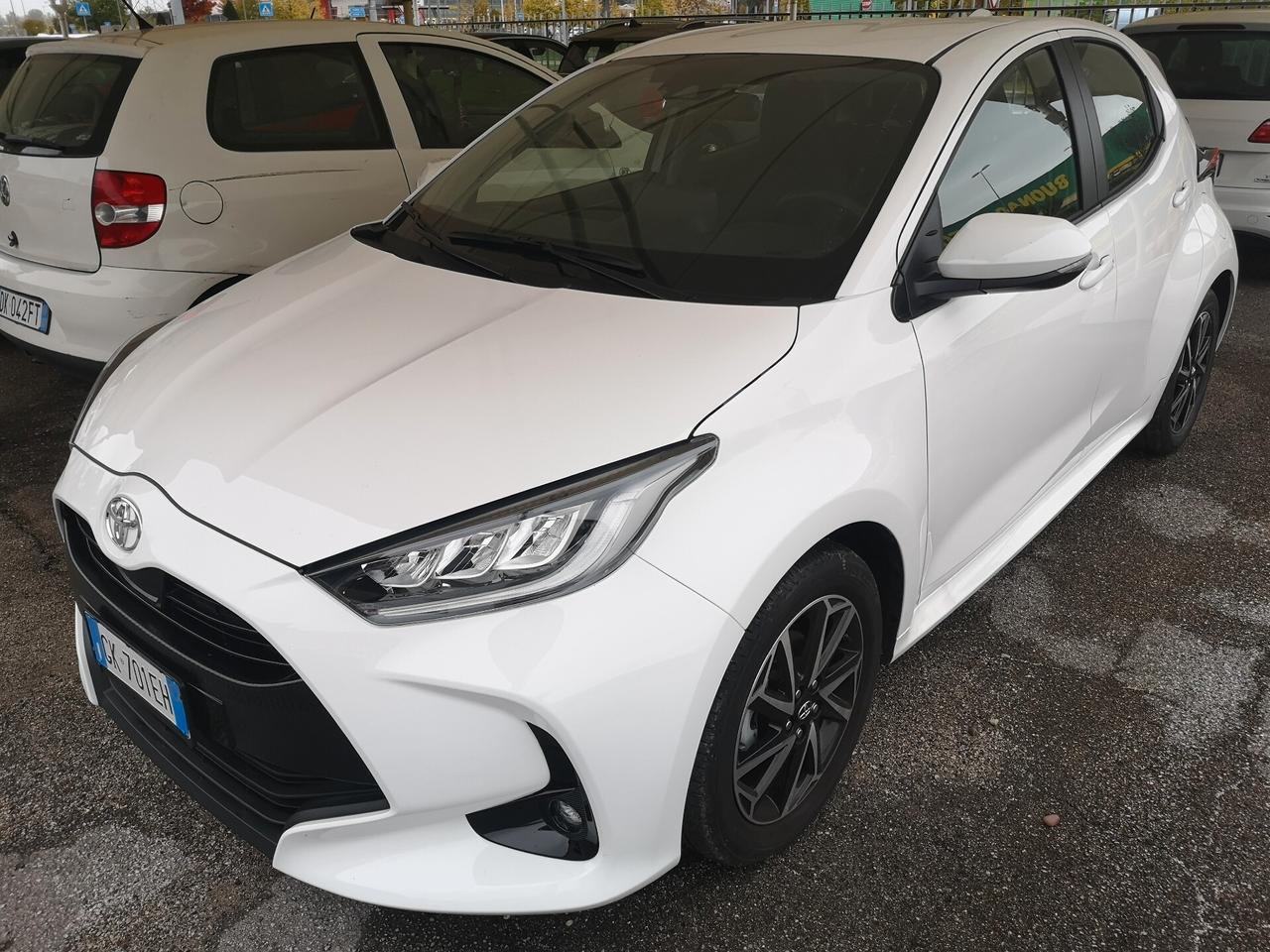 Toyota Yaris 1.0 5 porte Trend SOLO 8200 KM praticamente nuova!