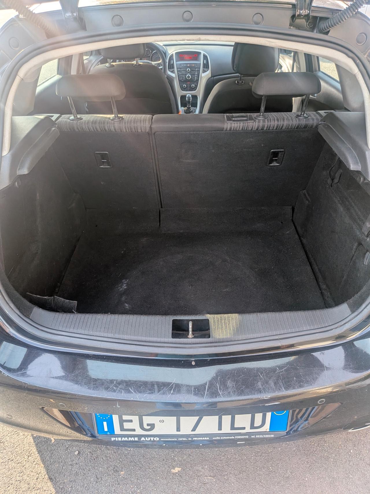 Opel Astra 1.4 100CV 5 porte Elective