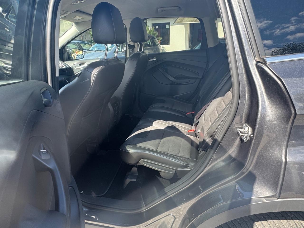 Ford Kuga 2.0 TDCI 150 CV S&S 4WD Titanium