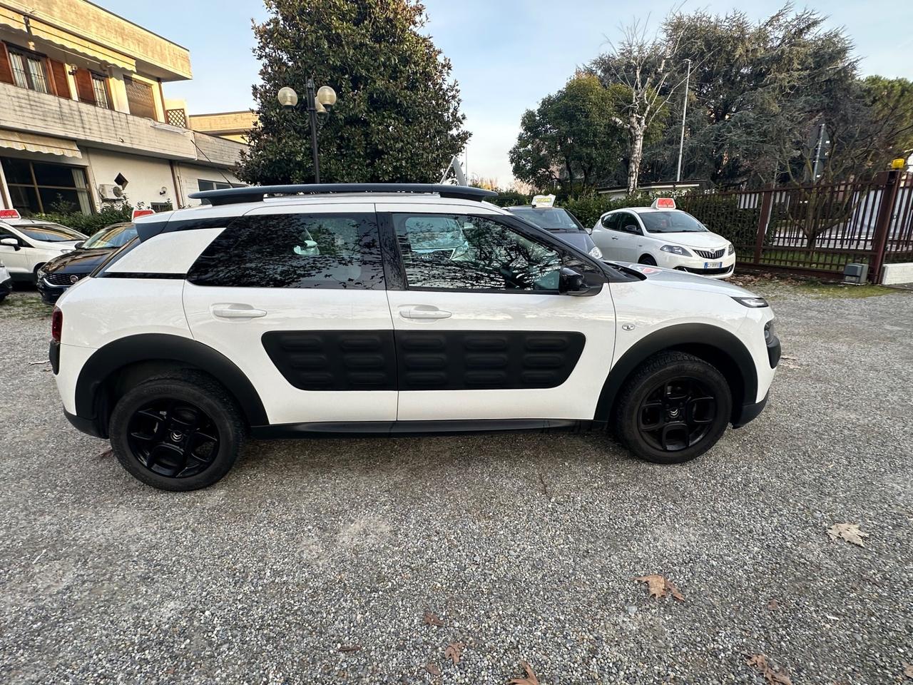 Citroen C4 Cactus PureTech 82 Shine