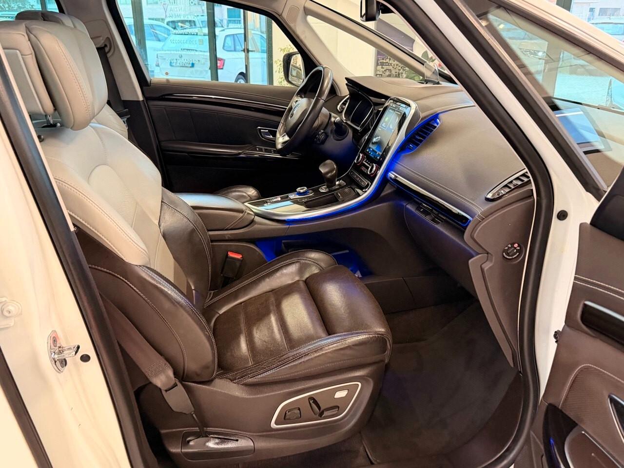 Renault Espace dCi 160CV EDC Energy Initiale Paris 4Control