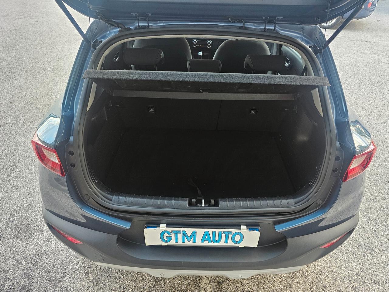 Kia Stonic 1.4 MPI 100 CV Style - Neopatentati