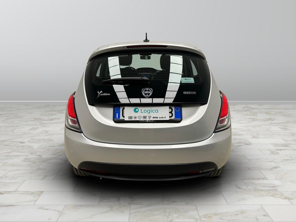 LANCIA Ypsilon III 2021 - Ypsilon 1.0 firefly hybrid Silver s&s 70c