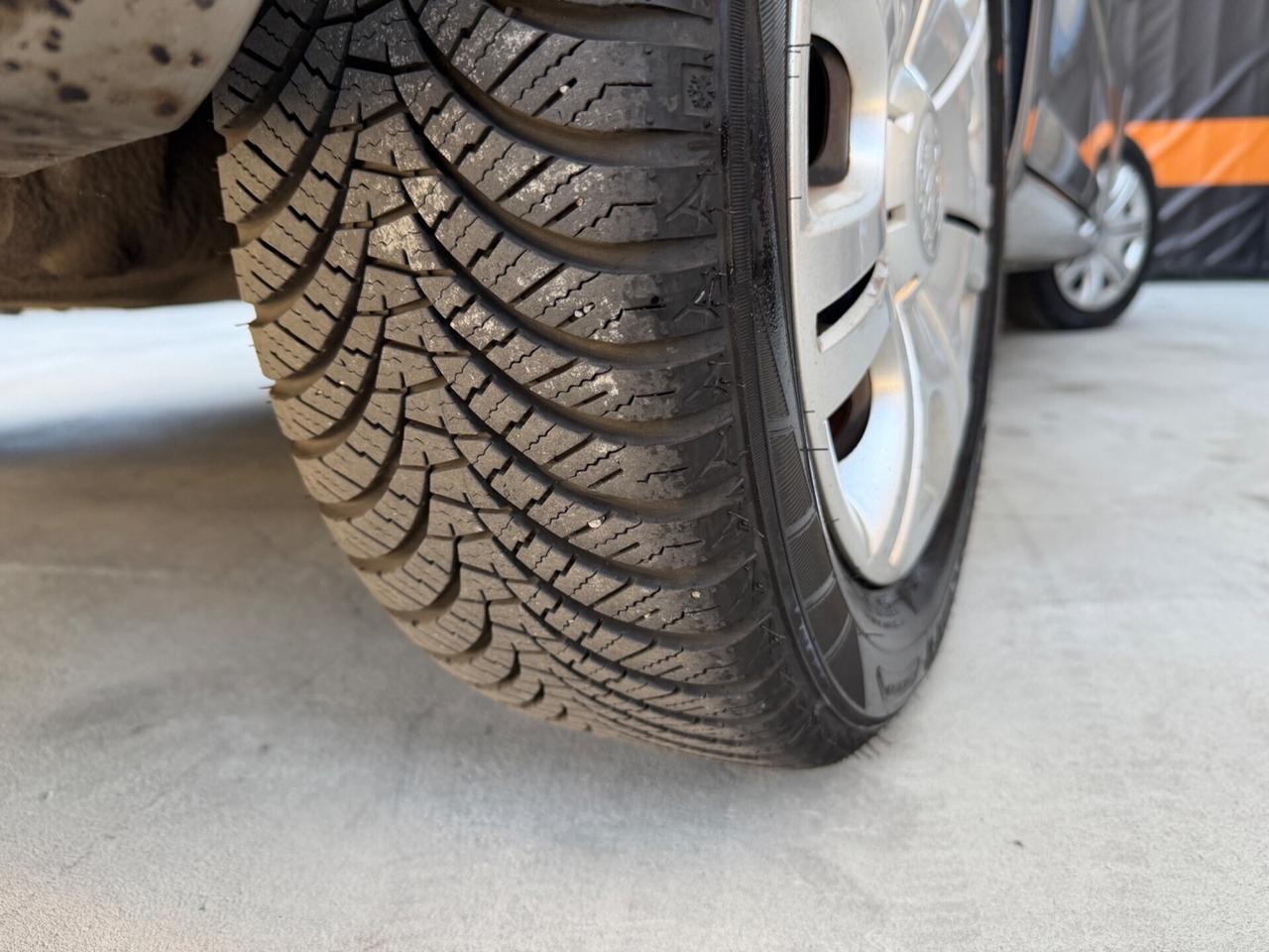 SKODA FABIA 1.4 BENZINA EURO4 COMERCIANTI