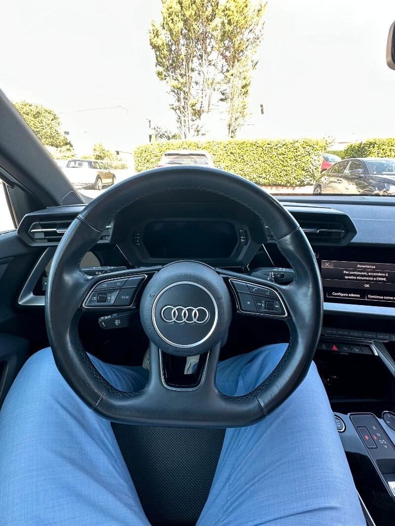 AUDI A3 4ª serie A3 SPB 35 TDI S tronic S line...