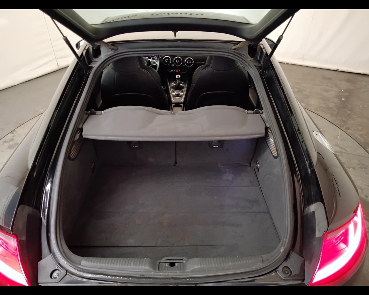 AUDI TT III 2015 Coupe - TT Coupe 1.8 tfsi Design