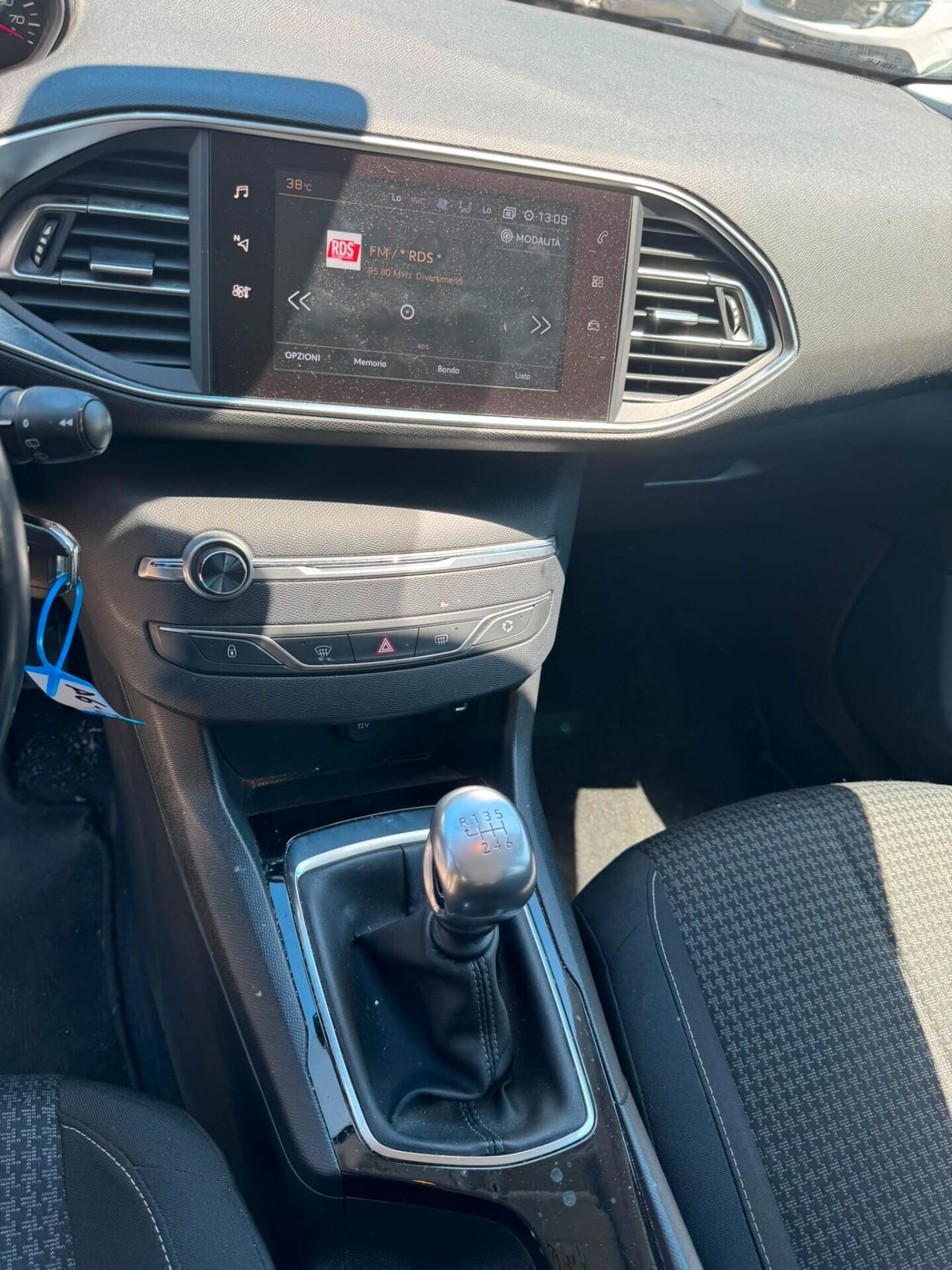 Peugeot 308 BlueHDi 100 S&S SW Business