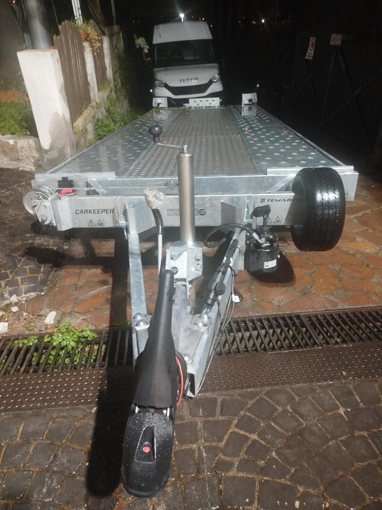 RIMORCHIO TEMARED CARKEEPER 5820S/3 RIBALTABILE A 3 ASSI