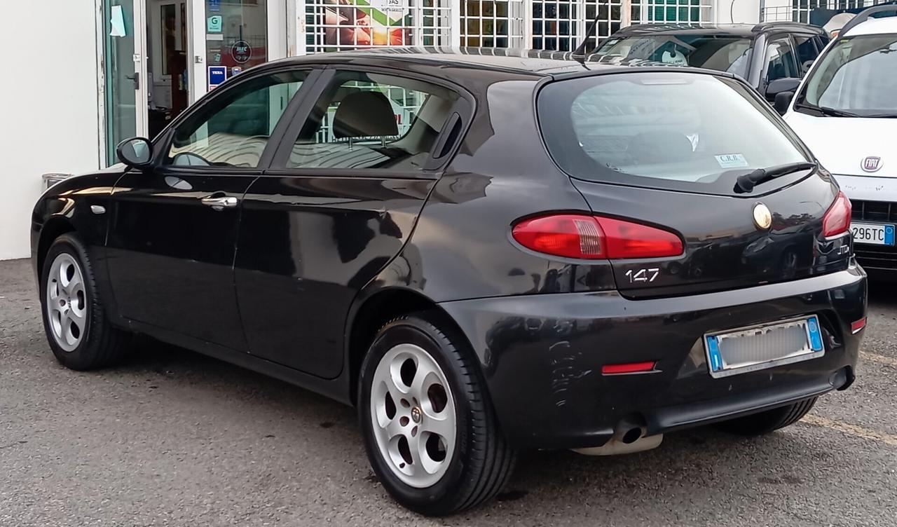 Alfa Romeo 147 1.9 JTD M-JET 16V 5