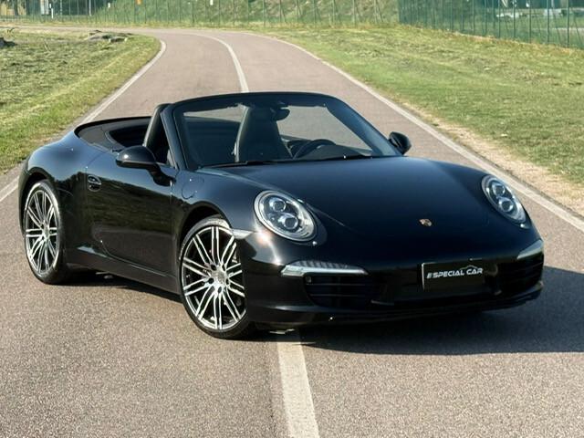 Porsche 911 3.4 Carrera Cabriolet Black Edition