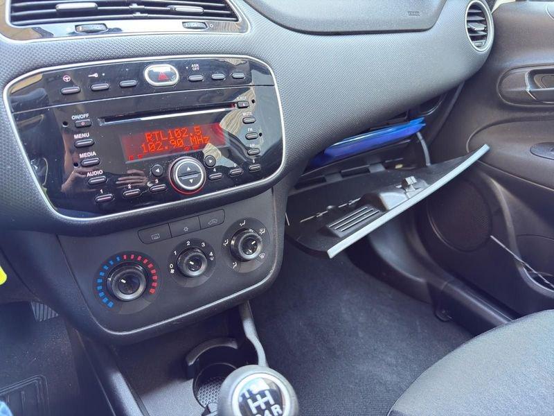 FIAT Punto PUNTO 5p 1.3 MultiJet II 75cv STREET