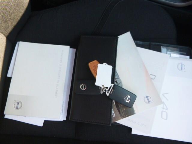 Volvo V40 D2 Inscription NEOPATENTATO
