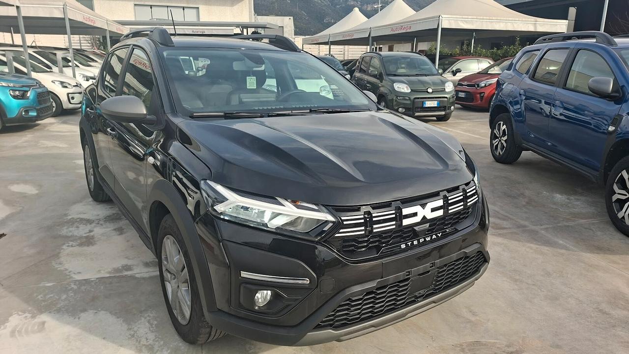 Dacia Sandero Stepway 1.0 GPL di serie 2023
