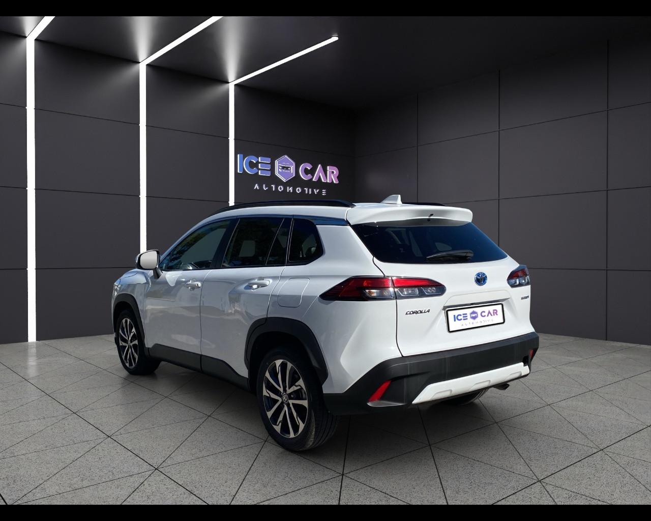 TOYOTA Corolla Cross 2.0 Hybrid 197 CV E-CVT LUXURY