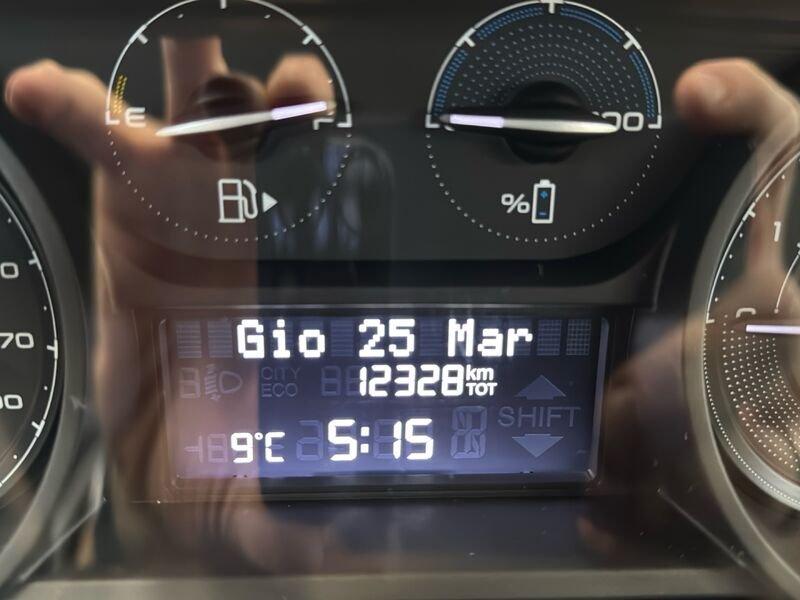 Lancia Ypsilon 1.0 Hybrid 70cv Gold