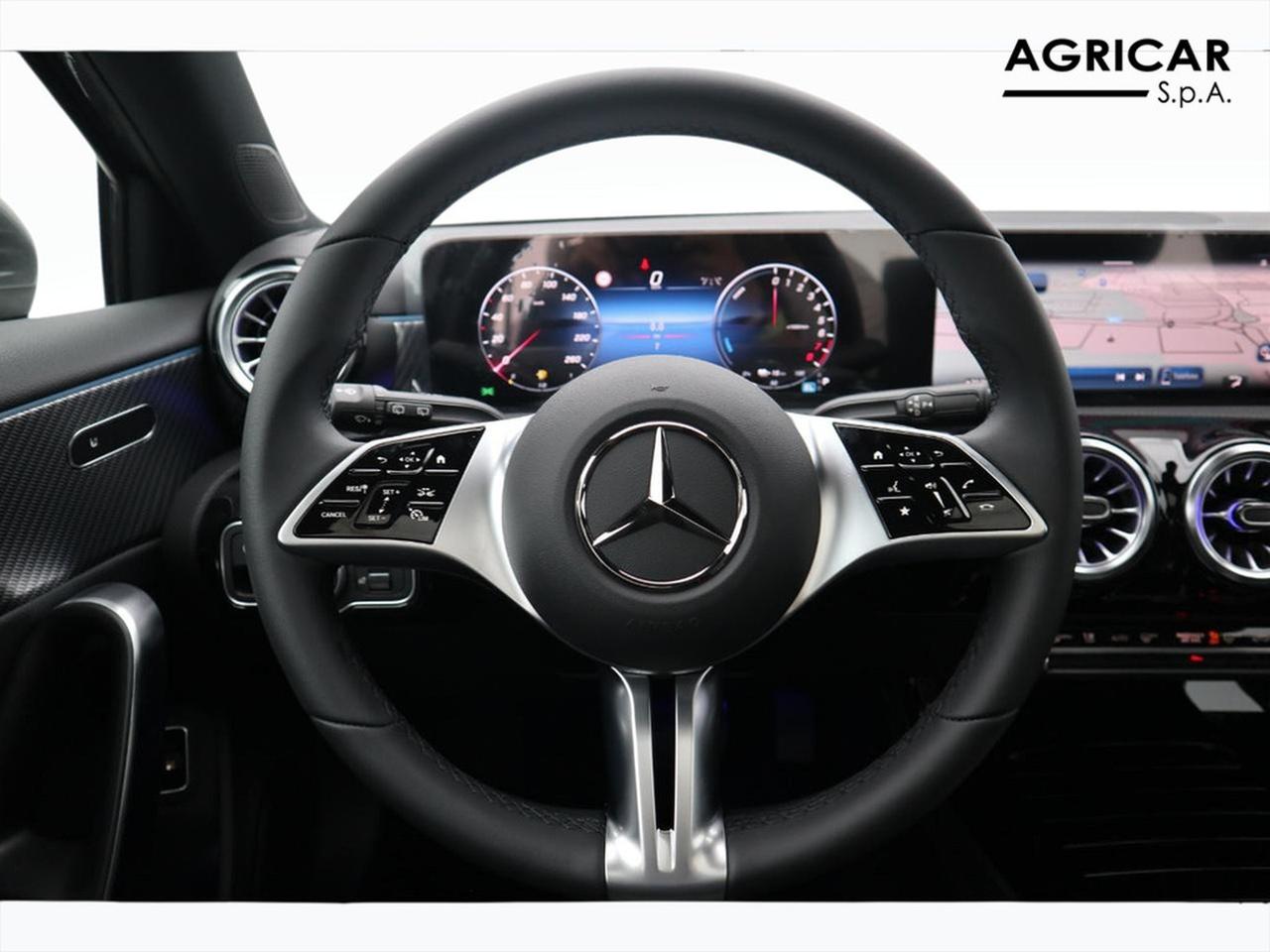 Mercedes Classe A 250 e plug-in-hybrid progressive advanced plus speedshift dct amg 8g