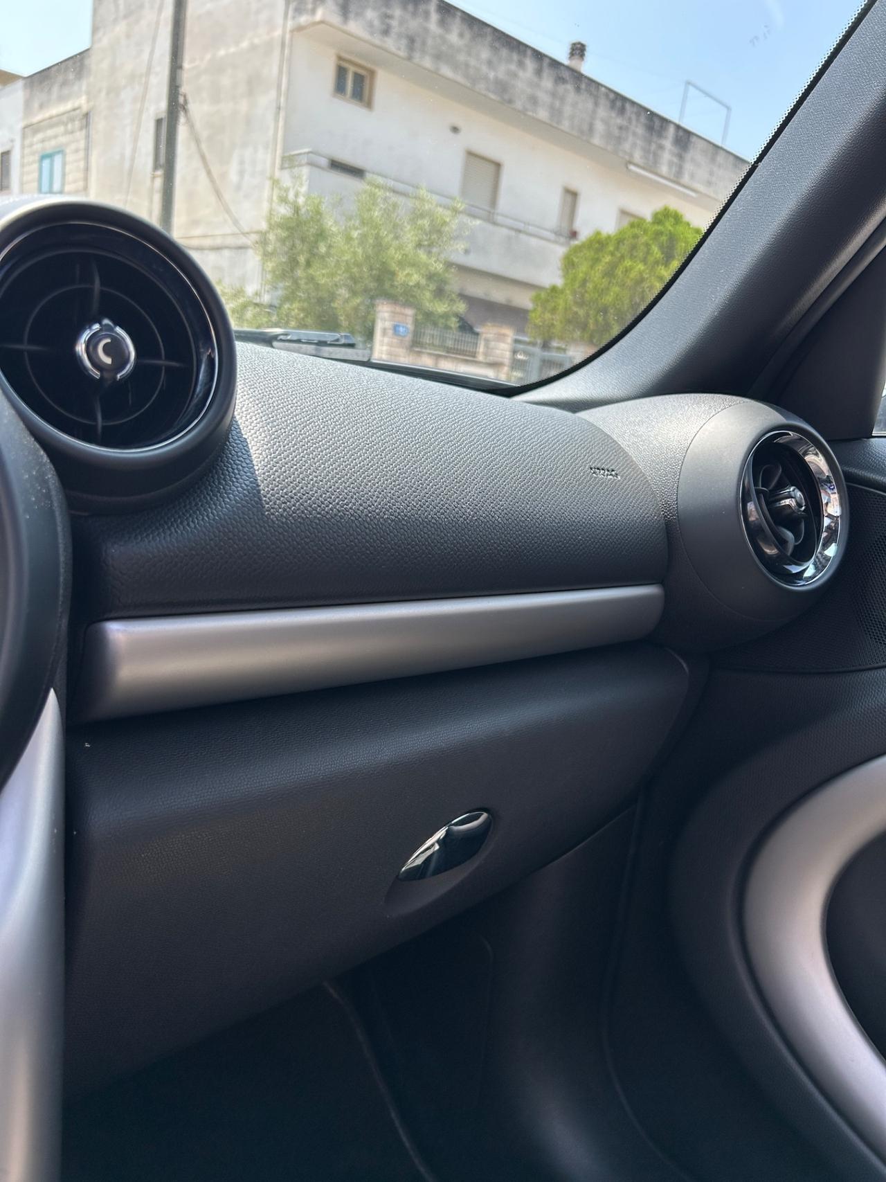 Mini One Countryman 1.6 90 cv-2016-NAVI-PELLE-AMBIENT LIGHT
