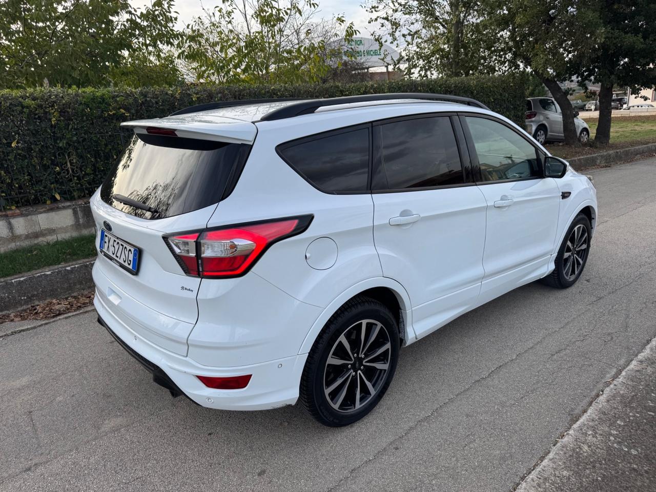 Ford Kuga 1.5 TDCI 120 CV S&S 2WD ST-Line