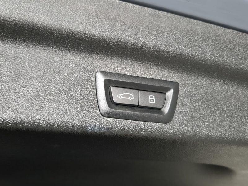 BMW X1 U11 xdrive23d mhev 48V X-Line auto