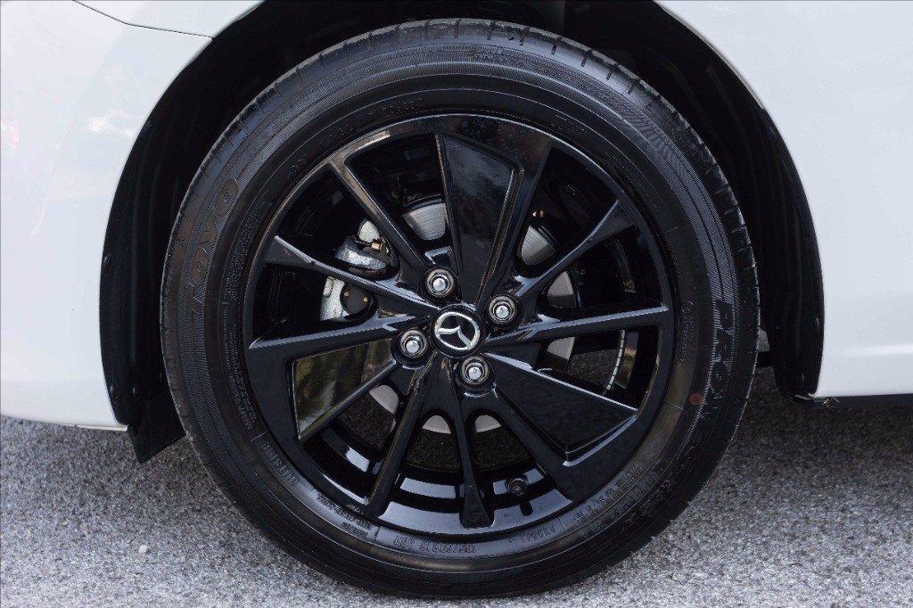 MAZDA 2 1.5 m-hybrid Homura 90cv del 2023