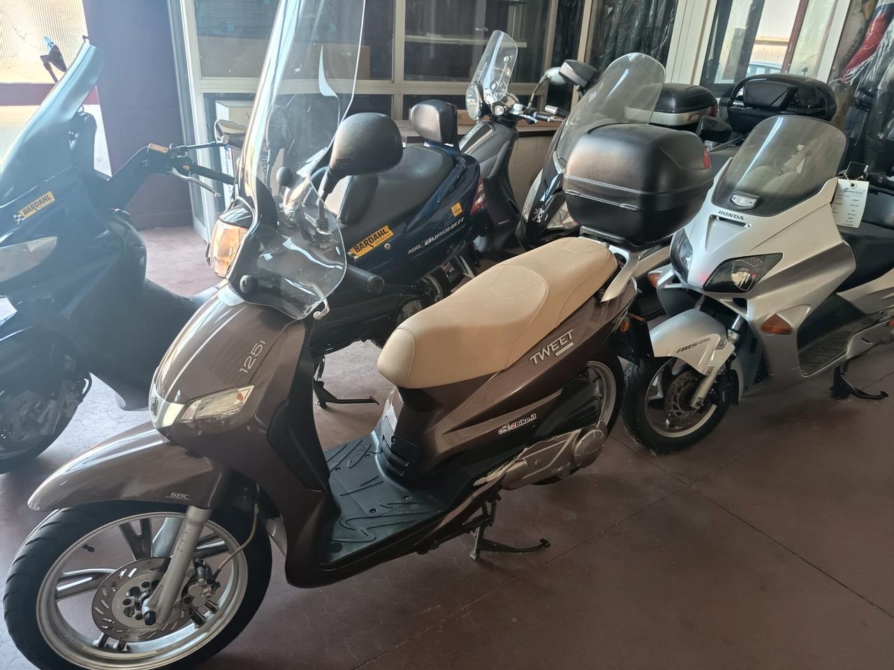 Peugeot Tweet 125