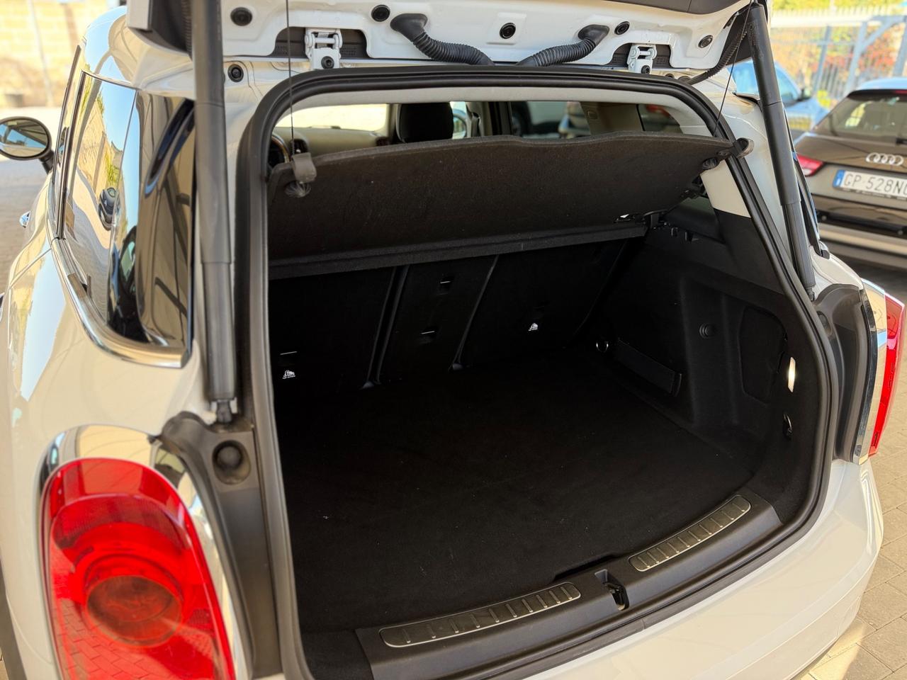 Mini Cooper Countryman 1.5 One D NEOPATENTATI