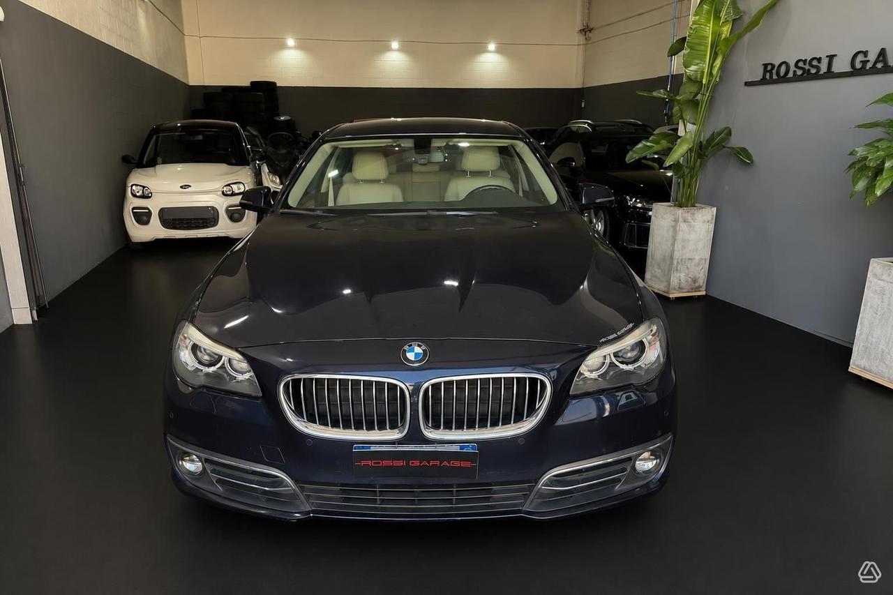 Bmw 520 520d xDrive Luxury