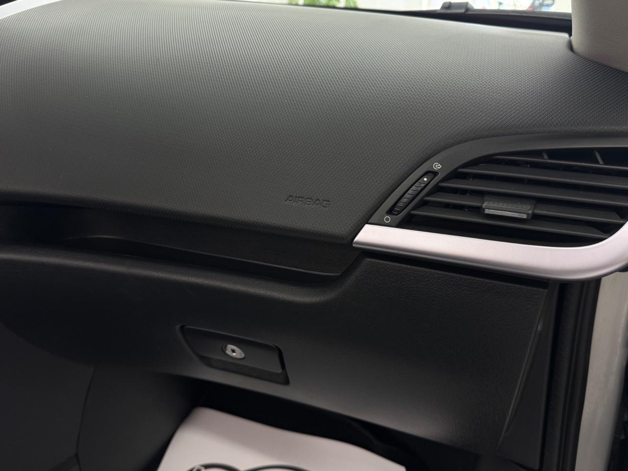 Peugeot 207 1.6 120CV Cabrio Roland Garros