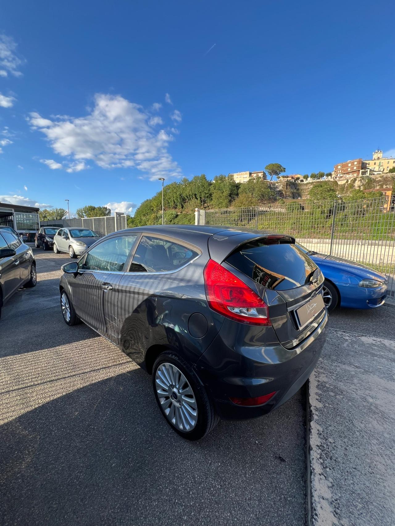 Ford Fiesta 1.4 3 porte Bz.- GPL Titanium