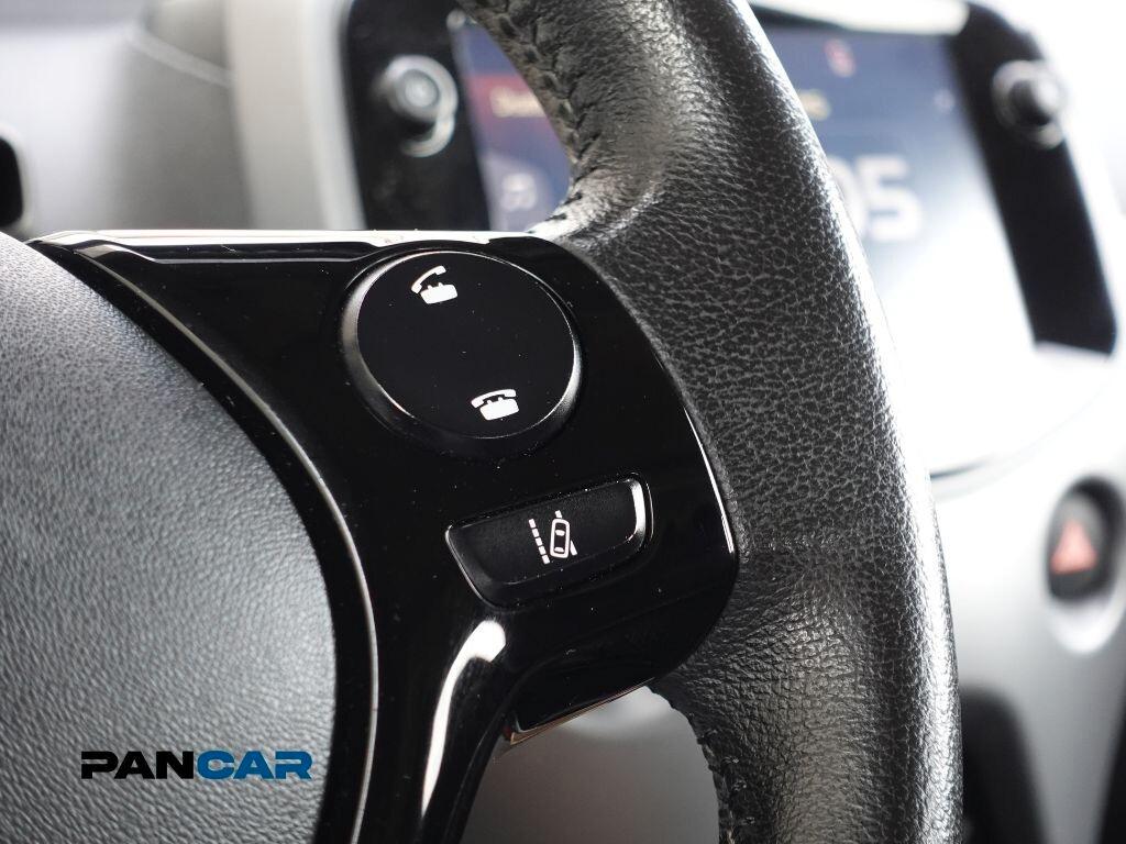 Toyota Aygo Connect 1.0 VVT-i 72 CV 5 porte x-play