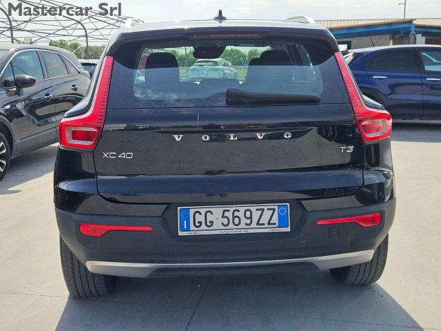 VOLVO XC40 XC40 1.5 t3 Momentum Pro 163cv auto - GG569ZZ