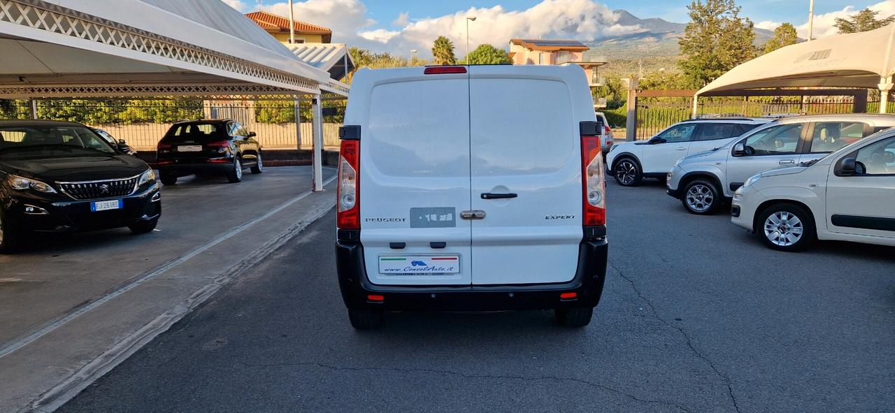 Peugeot Expert 2.0 HDi 128cv L1 H1