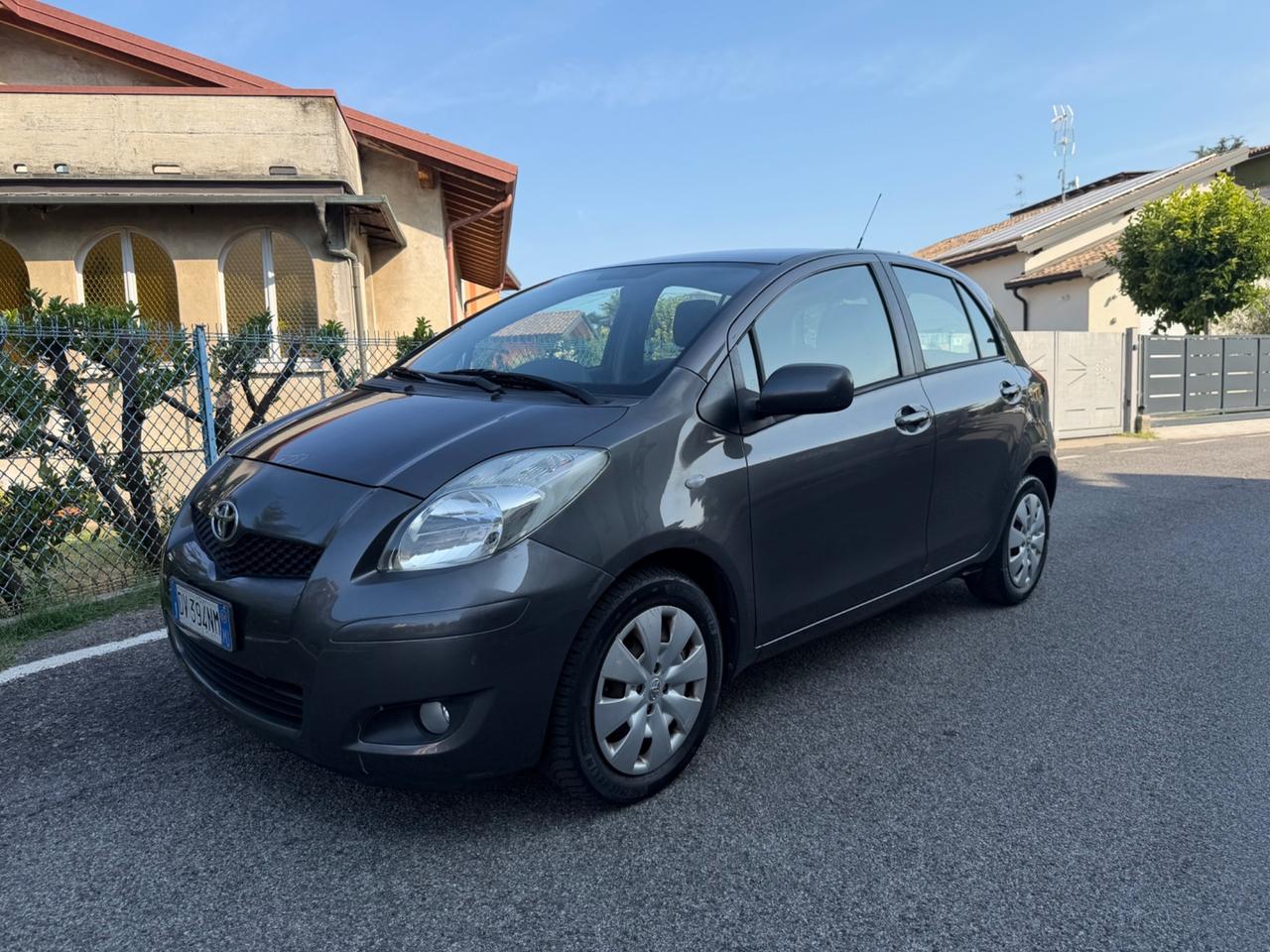Toyota Yaris 1.3 5 porte Sol