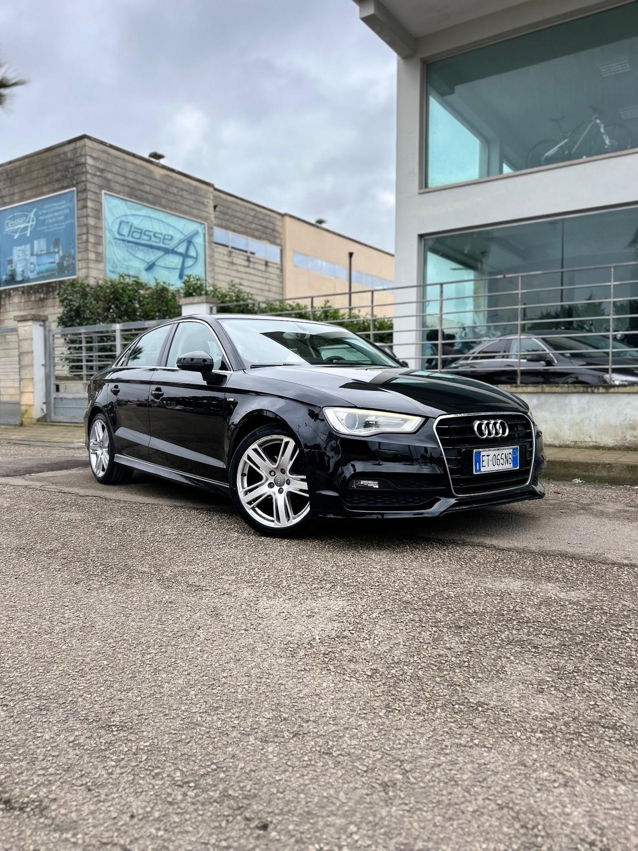 Audi A3 2.0 TDI 150cv sedan S-Line