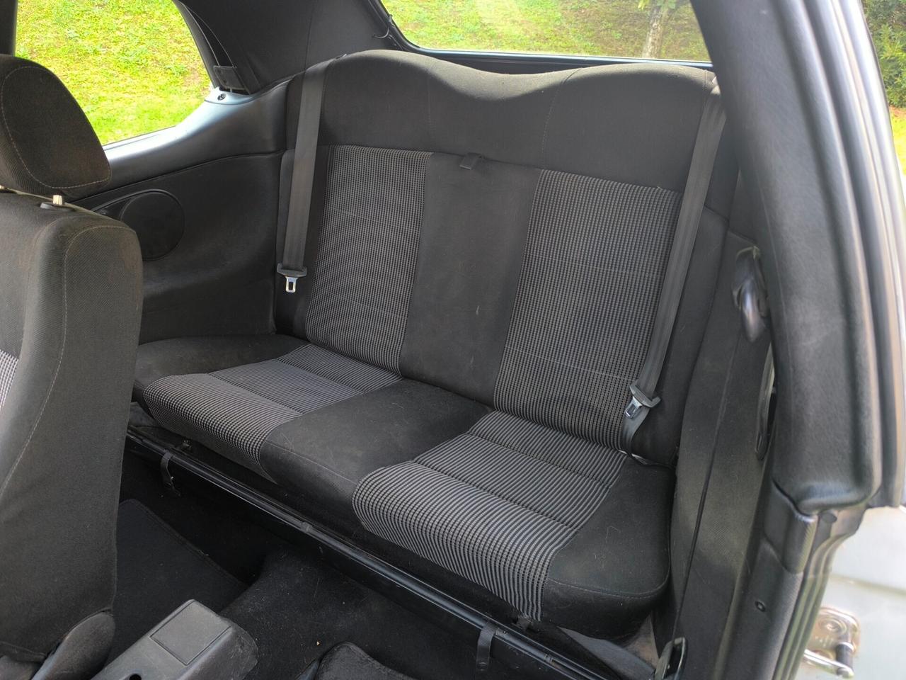 Volkswagen Golf Cabriolet 1.6 cat 3 porte Highline