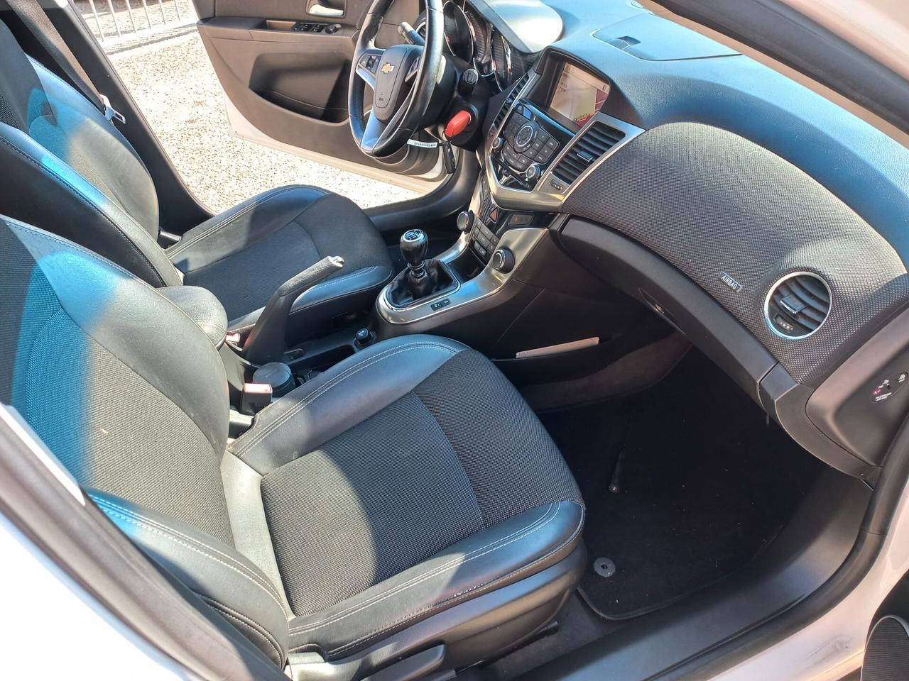 Chevrolet Cruze 1.7 Diesel Station Wagon LTZ