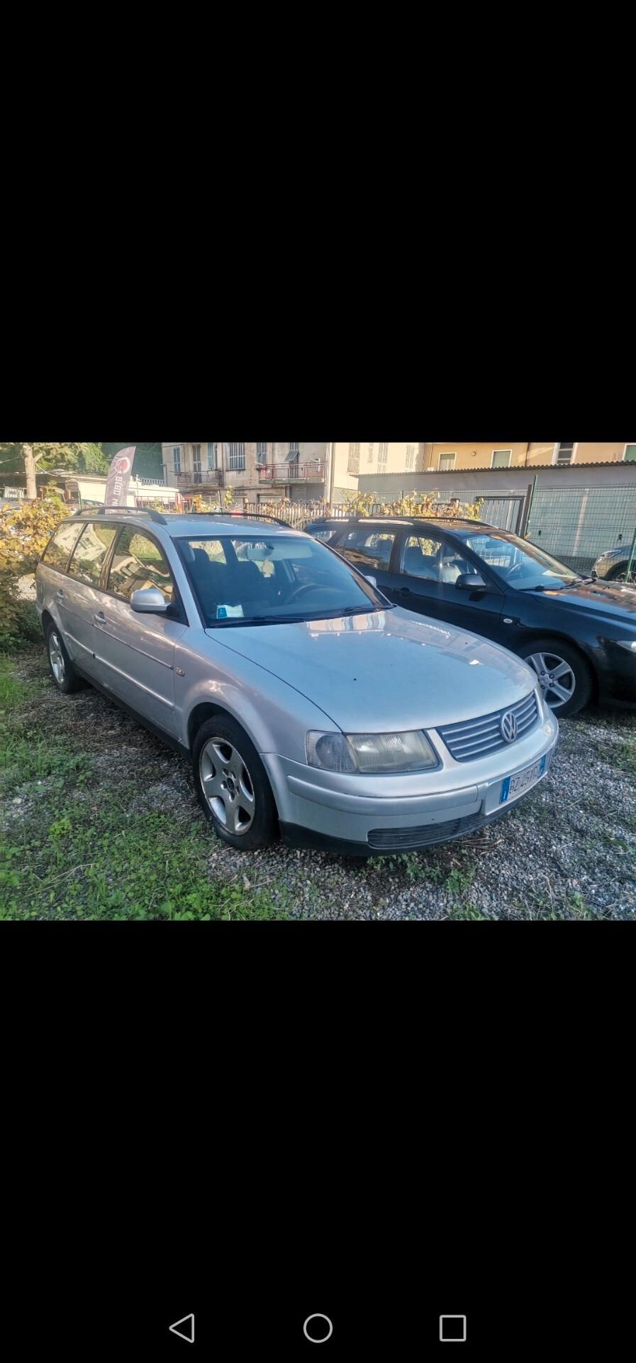 Volkswagen Passat 1.9 TDI/101 CV cat per operatori del settore