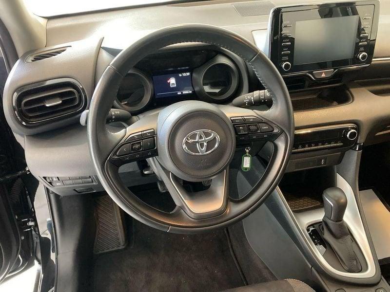 Toyota Yaris Hybrid Trend MY22