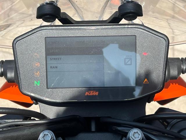 KTM 890 Duke 890 DUKE