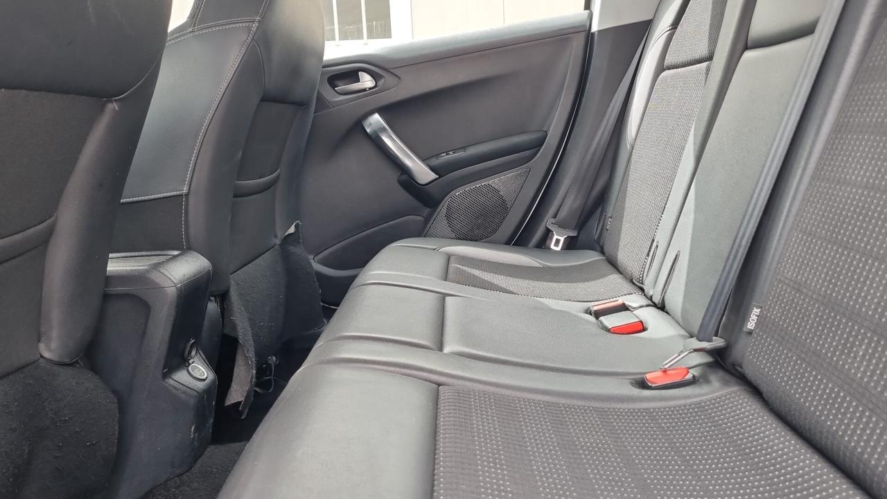 Peugeot 2008 1.6 e-HDi 92 CV Stop&Start Active