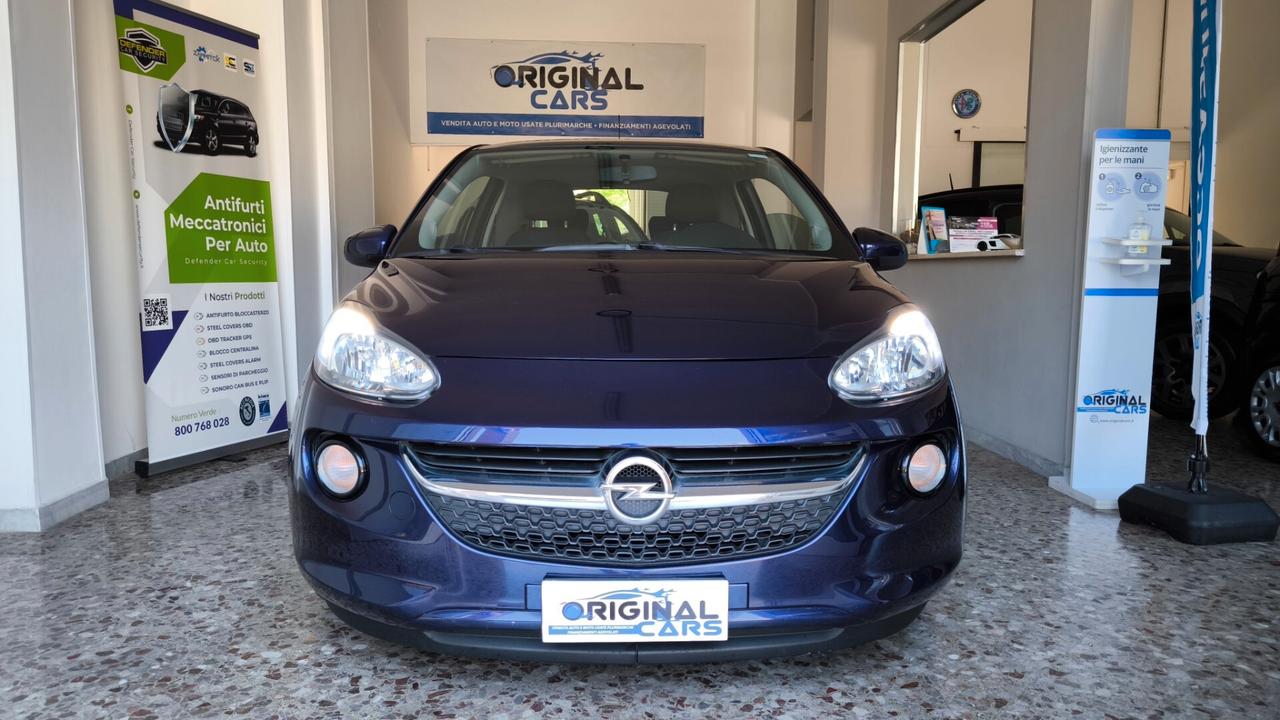 Opel Adam 1.2 70 CV Slam